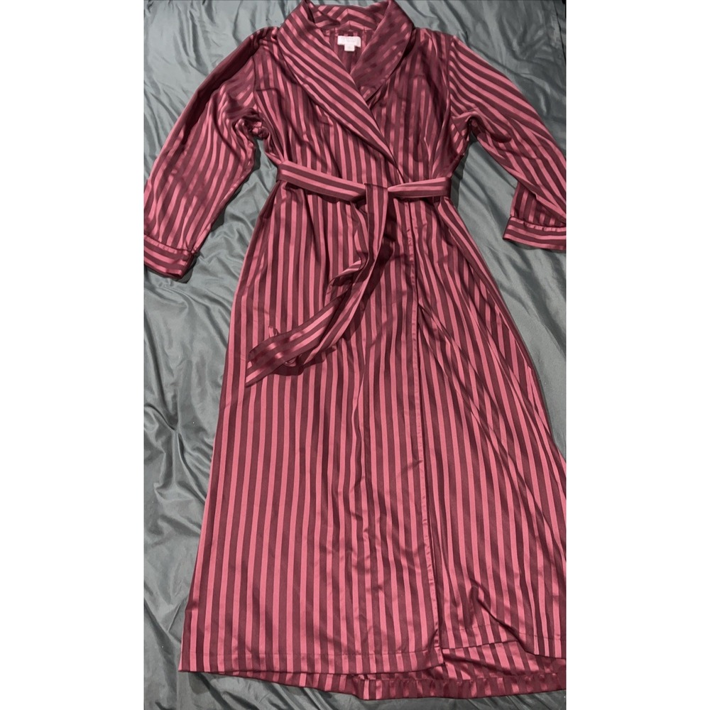 Cabernet Sleep Sense Robe Size Medium Womens Rose Red Stripe Silky Dressing Robe